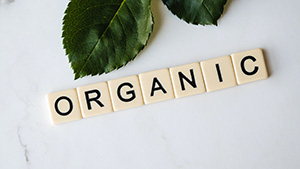 "ORGANIC" on letter tiles to describe Roundup Alternative Prizefighter™